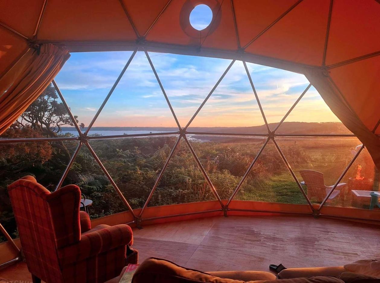 Geodome With Sea Views Near Pendine Villa Eksteriør bilde