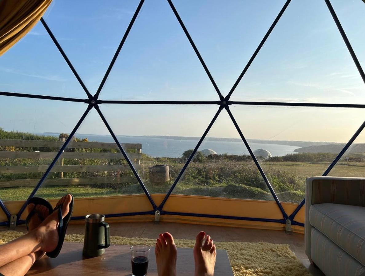 Geodome With Sea Views Near Pendine Villa Eksteriør bilde